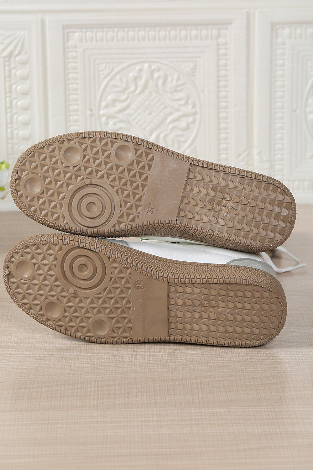 Blackish Green Color Block Lace Up Sneakers