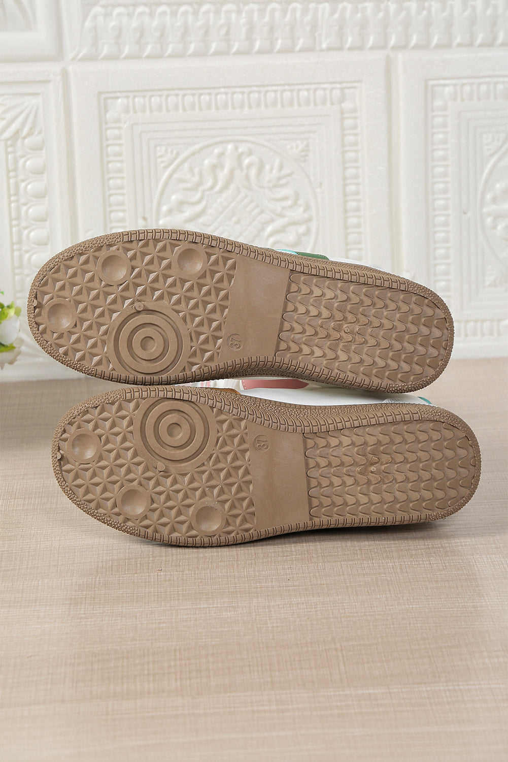 Blackish Green Color Block Lace Up Sneakers